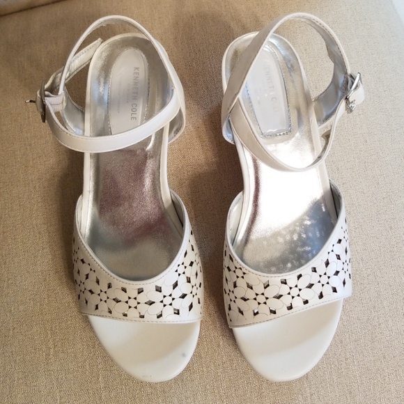 Kenneth Cole Corrine Flower Wedges - Picture 6 of 9